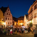 Strassenmusikfestvial in Ottweiler:Am Samstag fand in der Ottweiler Altstadt das 9. Strassenmusikfestival statt, Blick auf das historische Ottweiler Rathaus.Foto: Rolf Ruppenthal, RupDatum: 18.08.2012, Ort: Ottweiler